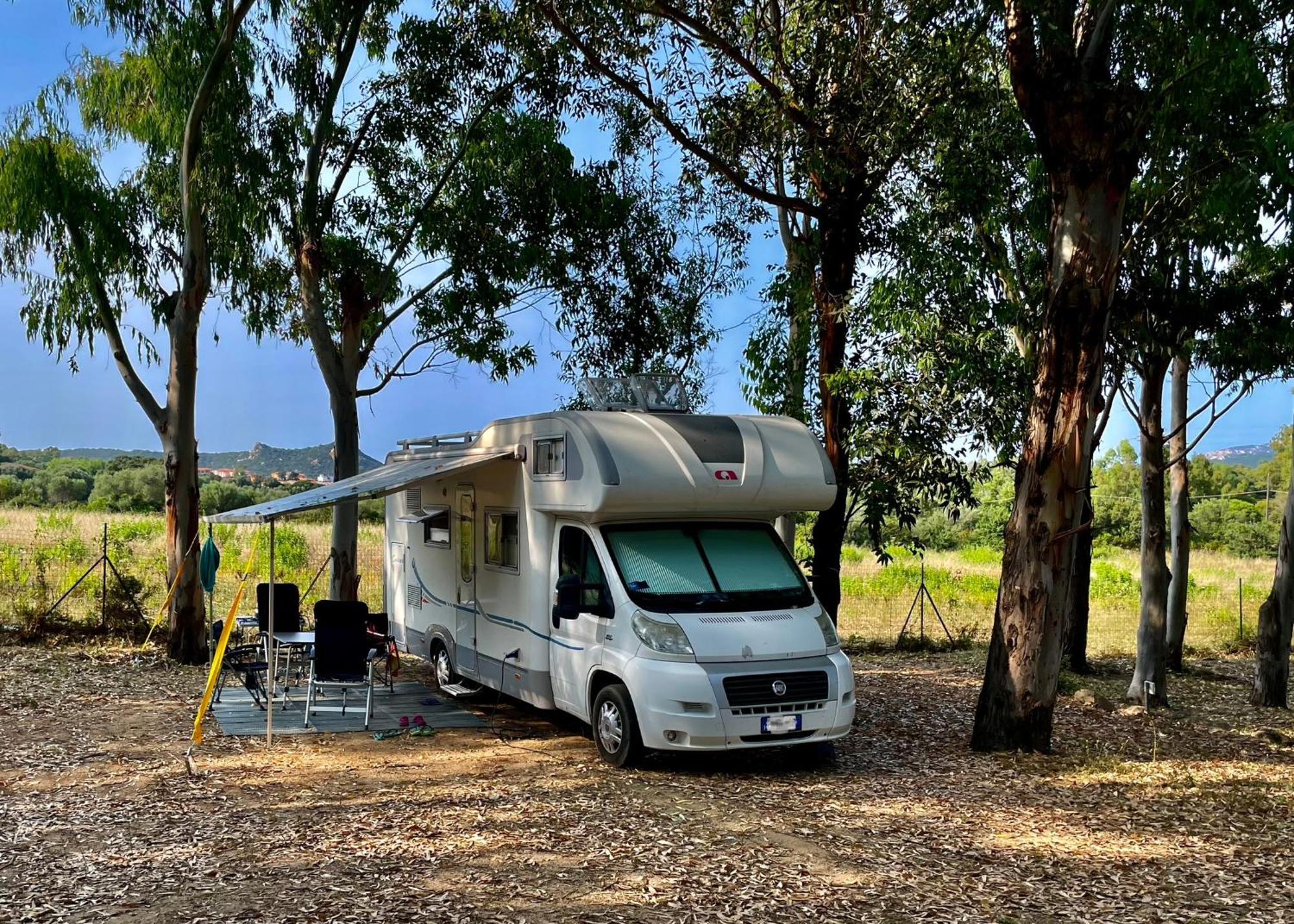 קניגיונה Villaggio Camping Golfo Di Arzachena מראה חיצוני תמונה