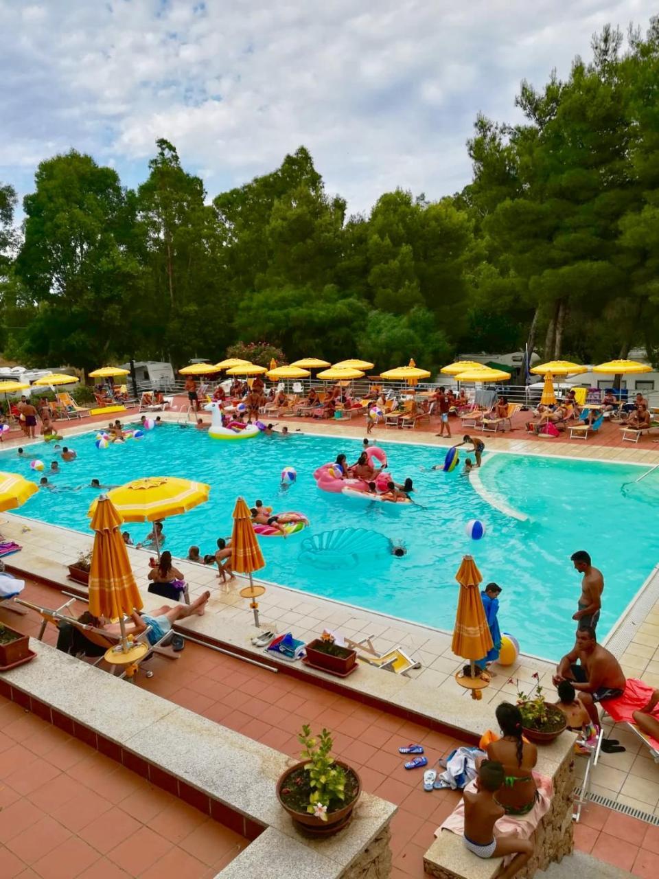 קניגיונה Villaggio Camping Golfo Di Arzachena מראה חיצוני תמונה